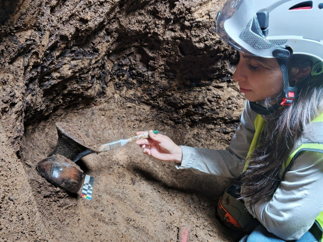  Iván Espitia Prieto y Mariana Duque Franco son los arqueólogos de campo del proyecto