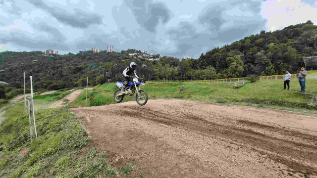Polemica en el Bosque Popular por cobros en pista de motocross