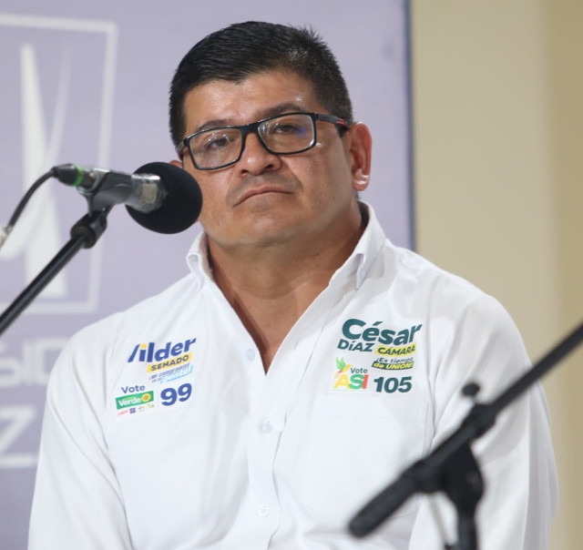 CÉSAR DÍAZ