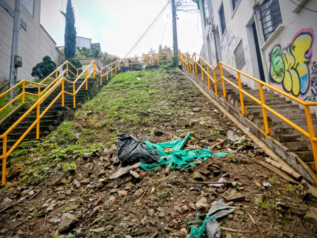 Retiraron los escombros de las escalas de San Jorge. 