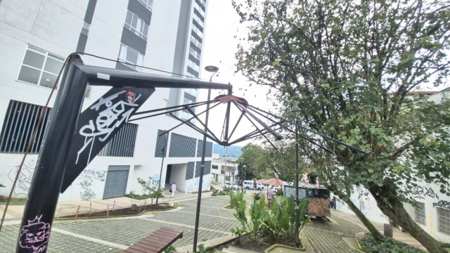 Bulevar de la 48 reclama reparaciones