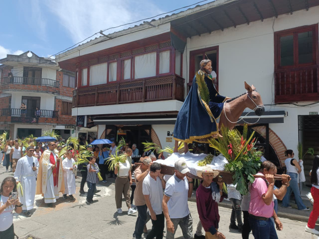 Domingo de Ramos en La Merced (Caldas). 