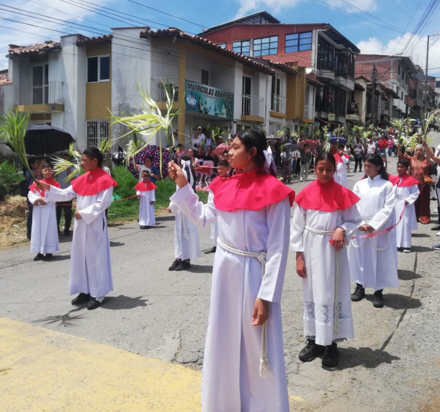 Fieles a la tradición católica, en Riosucio celebraron la Procesión del Triunfo