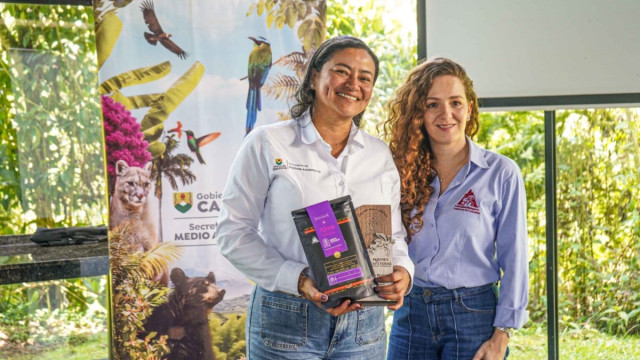 Mujeres cafeteras impulsan sostenibilidad rural en el Eje Cafetero con resultados históricos