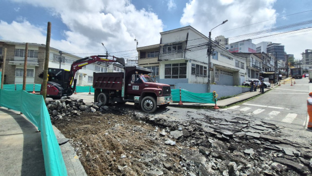Nace un nuevo bulevar en Manizales: en el barrio La Estrella, la Alcaldía inició ampliación de andenes y mejoras viales. Planea instalar escaleras eléctricas. La obra deja atrás una polémica.