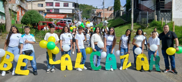 También se rindió homenaje al municipio de Belalcázar con flores y colores