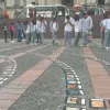 Laberinto de Ausencias en la Plaza de Bolívar de Manizales. 