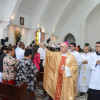 Monseñor Rigoberto Corredor, obispo de Pereira, presidió los actos solemnes de la inauguración de la remodelada parroquia de María Inmaculada.