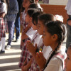 En el colegio rural Eduardo Gómez Arrubla, de Chinchiná, sus estudiantes iniciaron con optimismo este segundo semestre académico. Rezaron antes de empezar las clases.