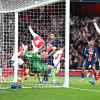 Kai Havertz (derecha) celebra cuando el balón golpea el fondo de la red para el segundo gol del Arsenal ante el PSG.