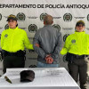 El detenido cuenta con antecedentes por los delitos de homicidio, acceso carnal, extorsión, y tráfico, fabricación o porte de estupefacientes.