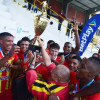 Deportivo Pereira es el campeón de la Copa LA PATRIA 2024. Jugadores e integrantes del cuerpo técnico celebran con el trofeo y las medallas su segundo título en el torneo.