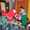 Papá Noel reparte regalos en San Félix (Salamina), en el norte de Caldas