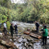 En el operativo destruyeron dragas y maquinaria, y capturaron a cuatro personas en flagrancia.