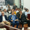 El senador Guido Echeverri, en el homenaje este sábado primero de marzo del 2025, al lado del presidente de la Difútbol, Álvaro González, y del delantero y goleador Dayro Moreno, del Once Caldas. Un día antes, en Pensilvania, concejales protestaron por la presencia de Echeverri en el Concejo de ese municipio. 