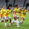 Ella Grace Martínez (10) y María Alejandra Baldovino (7), las autoras de los dos goles de Colombia en el debut ante Argentina en el Campeonato Sudamericano Sub-17 Femenino de Fútbol en el estadio Palogrande de Manizales.