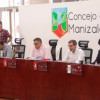 En la sesión estuvo presente parte del gabinete del mandatario y los 19 concejales. 