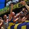 Aficionados de Boca animan su equipo este martes, en un partido del Mundial de Clubes entre Auckland City y Boca Juniors en el estadio Geodis Park en Nashville (EE.UU.).