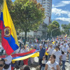 En Manizales muestran rechazo a la violencia en Colombia, a raíz del ataque al senador Miguel Uribe Turbay. 