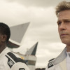 Los actores Brad Pitt (d) y Damson Idris (i), en una escena de la película 'F1' 