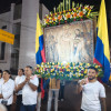 Esta imagen de la Virgen de Chiquinquirá encabezó la procesión en Manizales para celebrar la fiesta de la patrona de Colombia.