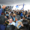  Simpatizantes del conservador Nasry 'Tito' Asfura, celebran en la sede del Partido Nacional este miércoles, en Tegucigalpa (Honduras).