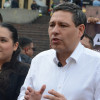  Mauricio Lizcano, candidato presidencial, durante su visita a Manizales.