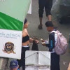 Las cámaras de la Galería de Manizales hacen de las suyas. Ahora le tocó a Leidy Vanessa Ospina Pareja, a quien el fin de semana sorprendieron comercializando bazuco. Aceptó cargos porque le reconocen la marginalidad. Su pena quedaría en 10 meses y 20 días.