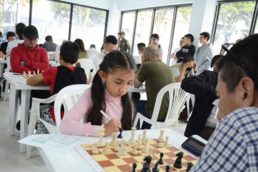 Ella es Sofía Marieth Cardona Garcés, la pequeña de 7 años de edad que ya mueve las fichas en el Internacional de Ajedrez de la Feria.