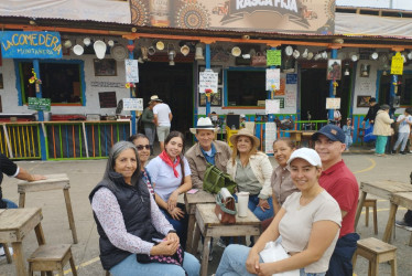 Las familias completas disfrutan de Fondas y Arrierías durante el día. Un buen plan es ir a almorzar los platos típicos de la región.