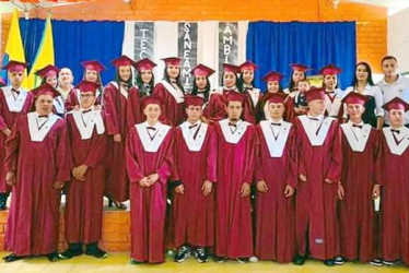 Foto | Óscar Yhony Restrepo | LA PATRIA La Institución rural Las Coles, de Pácora, realizó la ceremonia de graduación de 25 técnicos en Saneamiento Ambiental, en alianza con la Universidad de Caldas, el Comité de Cafeteros y Institución Educativa Las Coles. Felicitaciones a los graduandos 2022.