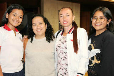 María Fernanda Aranzazu, Maribel Aranzazu, Marisol Álvarez y Salome Bueno.