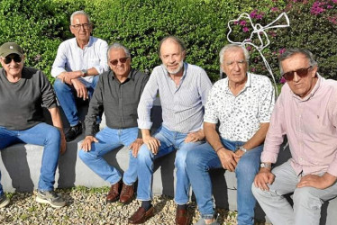 Foto | Archivo particular | LA PATRIA Los graduados del Gimnasio Manizales de la promoción 1973 crearon una junta organizadores para organizar la celebración de los 50 años de egresdados que cumplirán el próximo año. Los integrantes son Federico Zuluaga Estrada, Bernardo Patiño Loaiza, Miguel Flórez Restrepo, Jairo Arcila Idárraga, Antonio José Botero Merino y Alberto Restrepo Hoyos.
