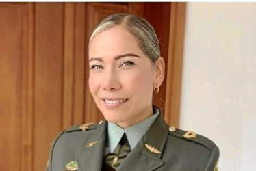 Foto | Henry Giraldo | LA PATRIA En ceremonia de ascenso la capitan Leidy Carolina Malagón Campuzano ascendió al grado de mayor de la Policia Nacional. La ceremonia se realizo en la escuela General Santnder. Ella es la hija de la manzanareña Esperanza Campuzano.