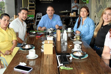 Foto | Argemiro Idárraga | LA PATRIA Corteva lnsagrin hizo cierre de semestre con una cena en el restaurante Cortesana y allí asistieron Viviana Lamprea, Lina Agudelo, Brahiam Guzmán, Diego Gaviria, Luisa Ramírez, Karen Salazar y María López.