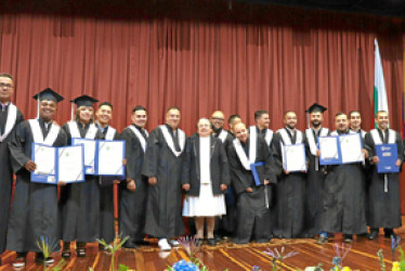 Foto | Cortesía UCM | LA PATRIA La Universidad Católica de Manizales realizó entrega de títulos a los graduados de la primera cohorte de la Especialización en Ciberseguridad.