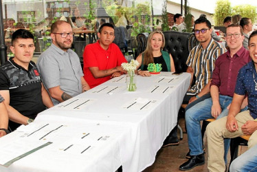 Foto | Argemiro Idárraga | LA PATRIA William Hernández, José Andrés Agudelo, Javier Moncaleano, Santiago Giraldo, Carolina Duque, Ronald Felipe Camargo, Jhon Jairo Cardona, Daniel Andrés Sánchez y Edward Vásquez.