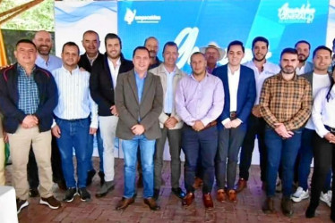 Foto | Henry Alberto Giraldo | LA PATRIA El 21 de marzo se realizó la asamblea general de accionistas de Empocaldas en la que participaron el gobernador, Henry Gutiérrez, y los alcaldes de los municipios socios. La entidad enfatizó su compromiso de trabajar mancomunadamente con sus accionistas por el bienestar de los caldenses en este nuevo cuatrienio administrativo.