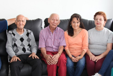 Foto | Argemiro Idárraga | LA PATRIA Jesús Maria Rivas, Óscar Gaviria Valencia, Darío Henao Aguirre, Sonia Duque, Luz Marina Mejía, Marisol Henao, Alejandra Ospina Sepúlveda.