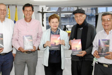 José Nicolás Castaño, Humberto Salazar, Lilia Serna, Óscar Gaviria y Luis Aníbal Marín.