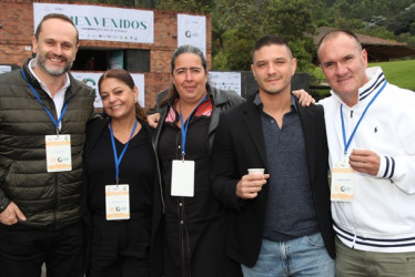 Juan Carlos Franco, Claudia Giraldo, Elena Sarria, Nicolás Jaramillo y Jorge Mario Gómez.