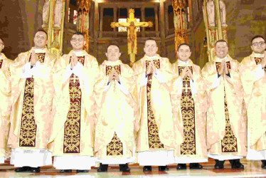 Juan David Botero, Juan Felipe Hoyos, Alejandro Martínez, Fernán López, Andrés David Ospina, Andrés Mauricio Valencia, Duván Andrés Zuluaga y Juan Manuel Becerra, los nuevos sacerdotes.