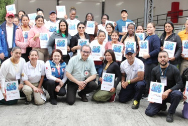La Cruz Roja Colombiana Seccional Caldas capacitó en Soporte Vital en Trauma a 27 profesionales de la salud que prestan sus servicios en zonas de conflicto en Colombia.