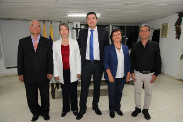 Foto | Argemiro Idárraga | LA PATRIA ​​​​​​​Antonio Franklin Muñoz Giraldo, presidente; Esperanza Ocampo Cruz, vocal; Carlos Arturo Castañeda García, vicepresidente; Adela María Ceballos Peñaloza, vocal; y Álvaro Salazar Marín, vocal.
