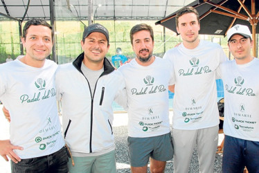 Fotos | Argemiro Idárraga | LA PATRIA Juan Diego Salazar, Pedro Vélez, Daniel Escobar, Mateo Uribe y Sergio Urrea, socios de Padel del Río.