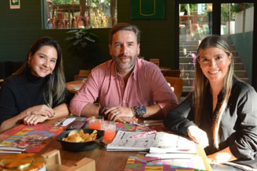 Magda Alzate Morales, Gabriel Eduardo Villegas Arango y Claudia Marcela Vargas Arboleda.