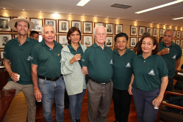 Albeiro Duque, Alfonso Gallego, Lina Londoño, Gerardo Jiménez, Rosaura Uribe y Luz Amparo Arias.