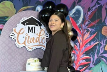 Tatiana Giraldo Pérez se graduó como abogada.