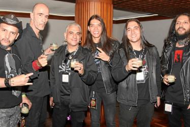 Julián Rivera, Gabriel Mejía, David Zuluaga, Juan Carlos Restrepo, Santiago Zuluaga y Diego Tuberquia.
