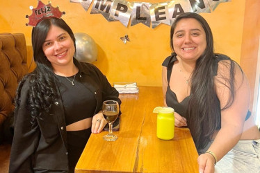 Ana María Franco festejó sus 25 años en compañía de sus seres queridos.